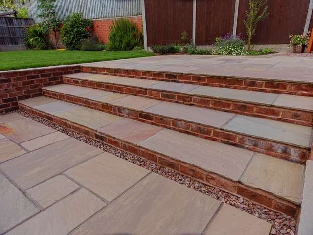 Fencing Panels Sandstone and brick steps